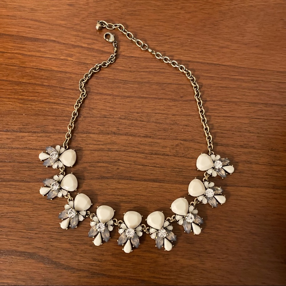 3/$20✨Faux Gemstone Chunky Necklace